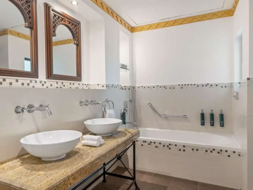 Family Room Pool View - Bathroom