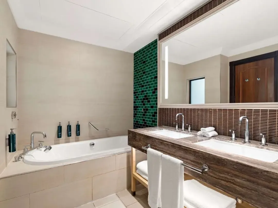 Family Room Beach Front - Bathroom