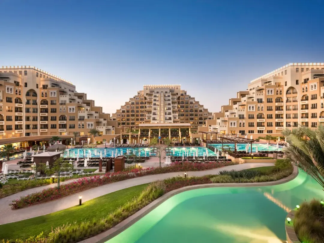 Rixos-Bab-Al-Bahr-Exterior-Close-Up