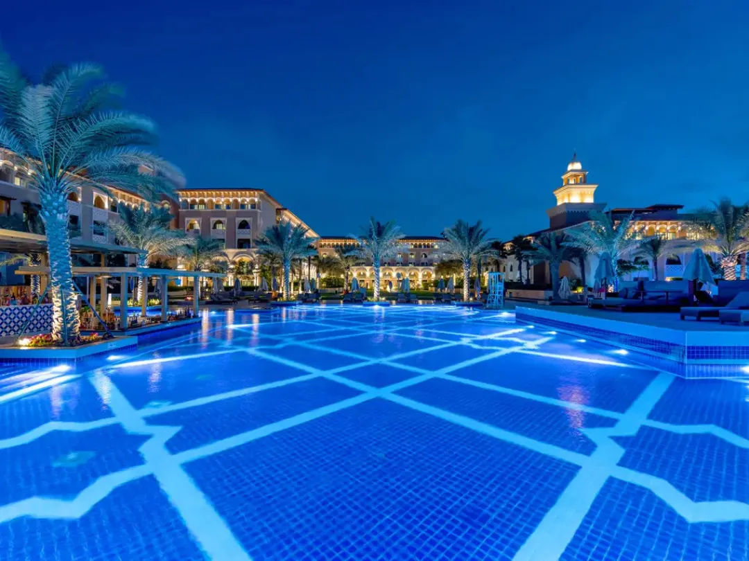Rixos-Premium-Saadiyat-Island-Pool