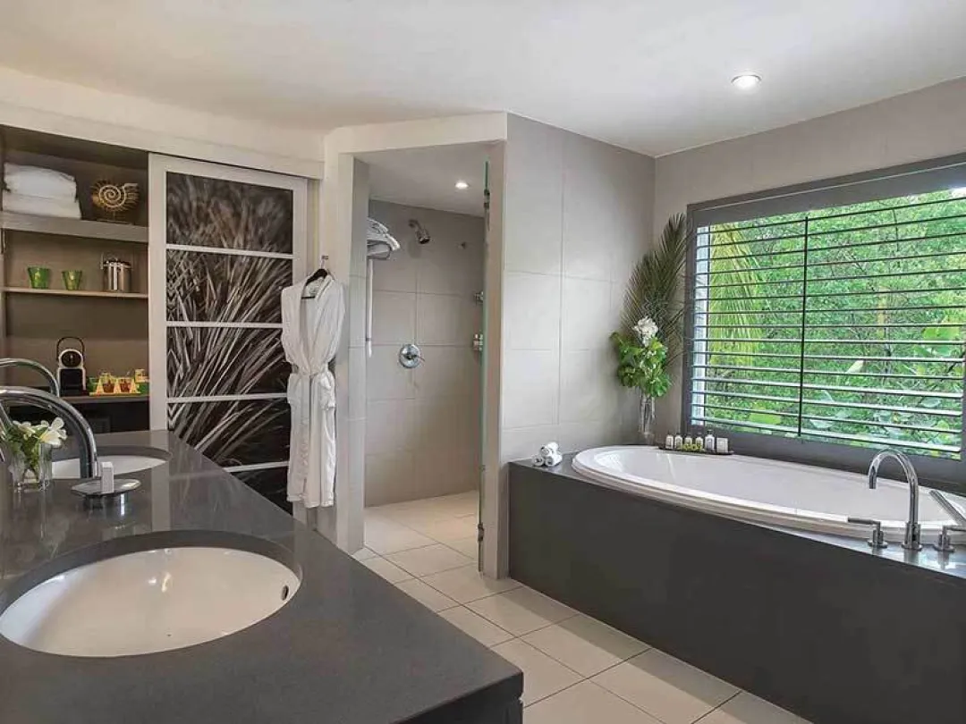 Garden Suite - Bathroom