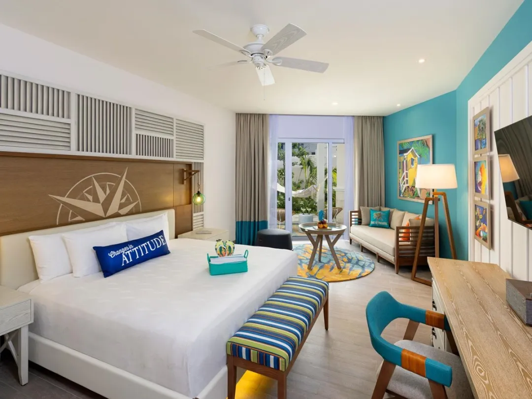 Island Oasis Suite- Bedroom View