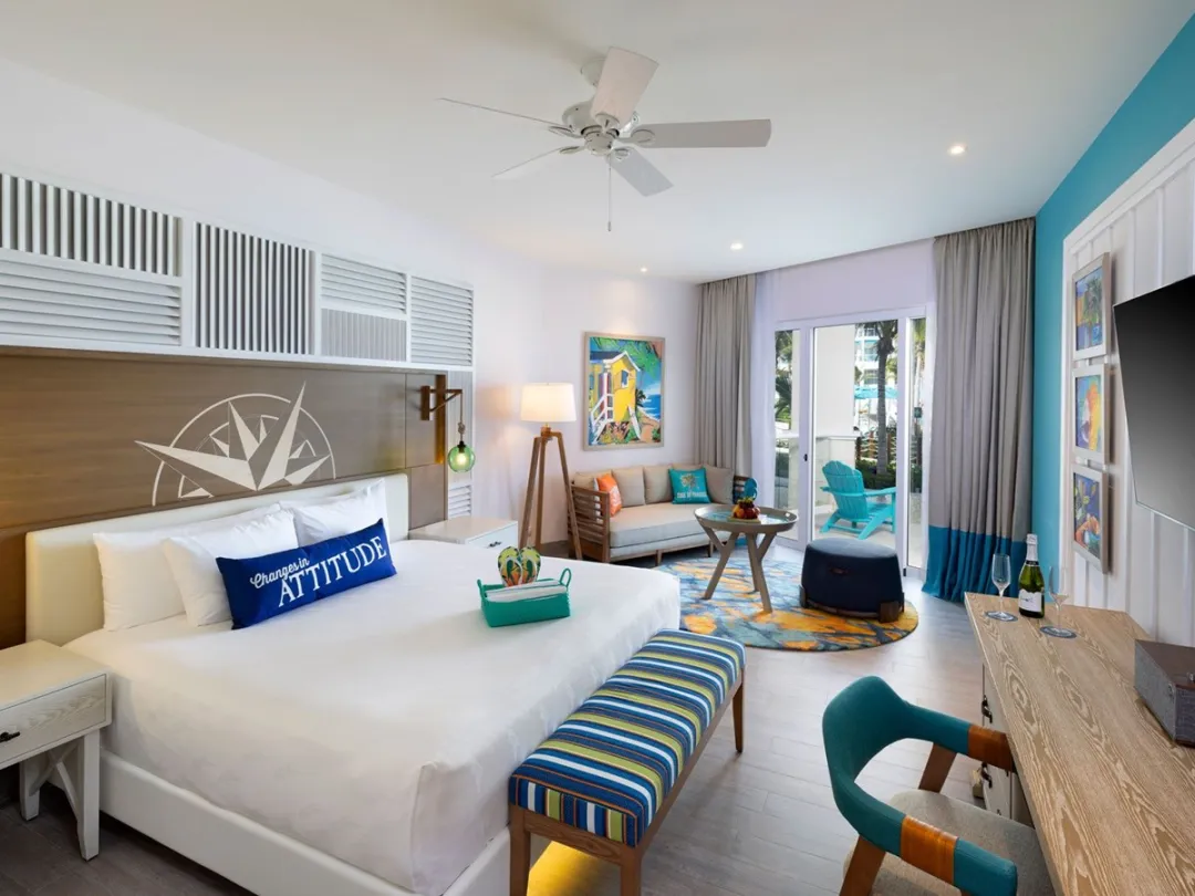 King Paradise Swim up Suite - Bedroom View
