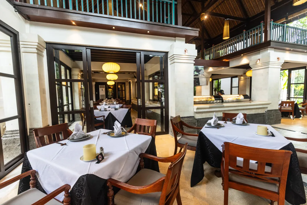 Puri Santrian - Mezzanine Restaurant - Indoor