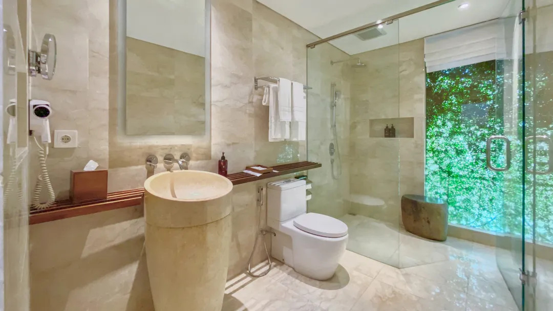 Candi Beach Resort - Deluxe Garden Bungalow - Bathroom