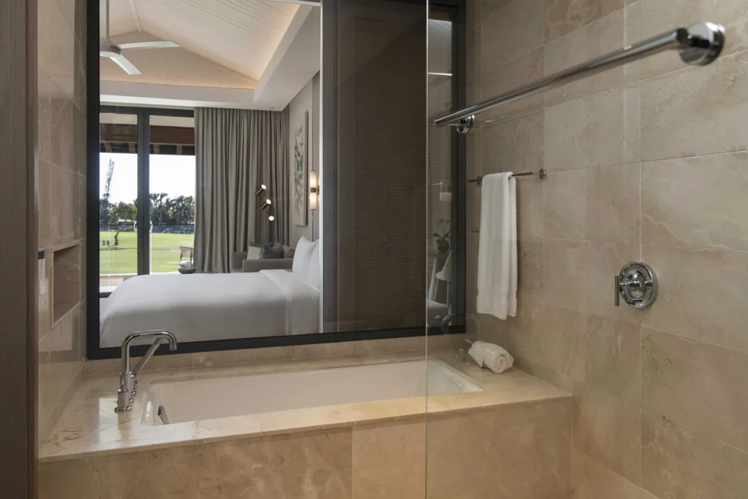 Premier Junior Suite Balcony - Shower Room
