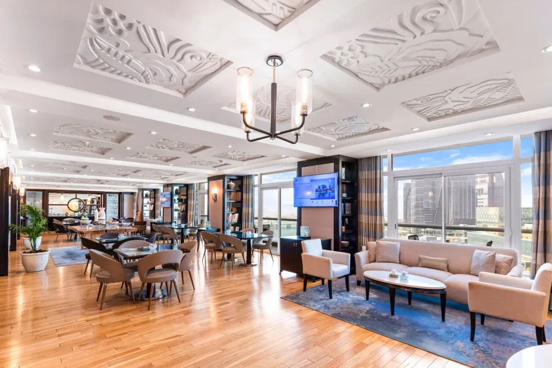 Beach Rotana Hotel - Spacious Sea view room with balcony and lounge access - Club Lounge