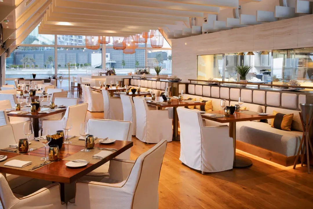 Beach Rotana Hotel - Finz Restaurant Interior