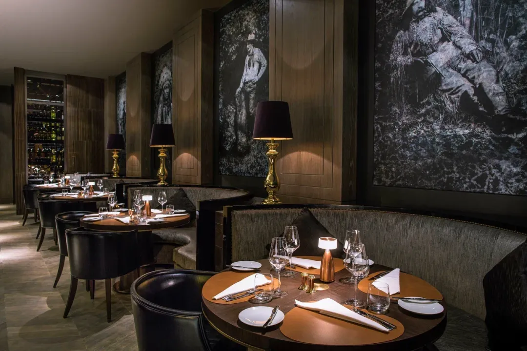 Beach Rotana Hotel - Rodeo Grill - Seating Area
