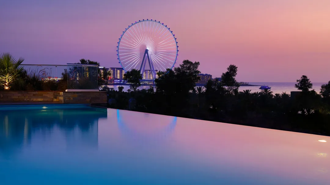 Habtoor Grand Resort Dubai - Infinity Pool