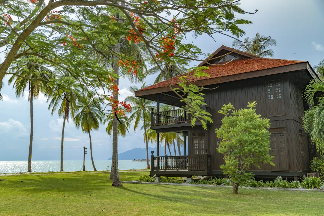 Pelangi Beach Resort - Outdoor space