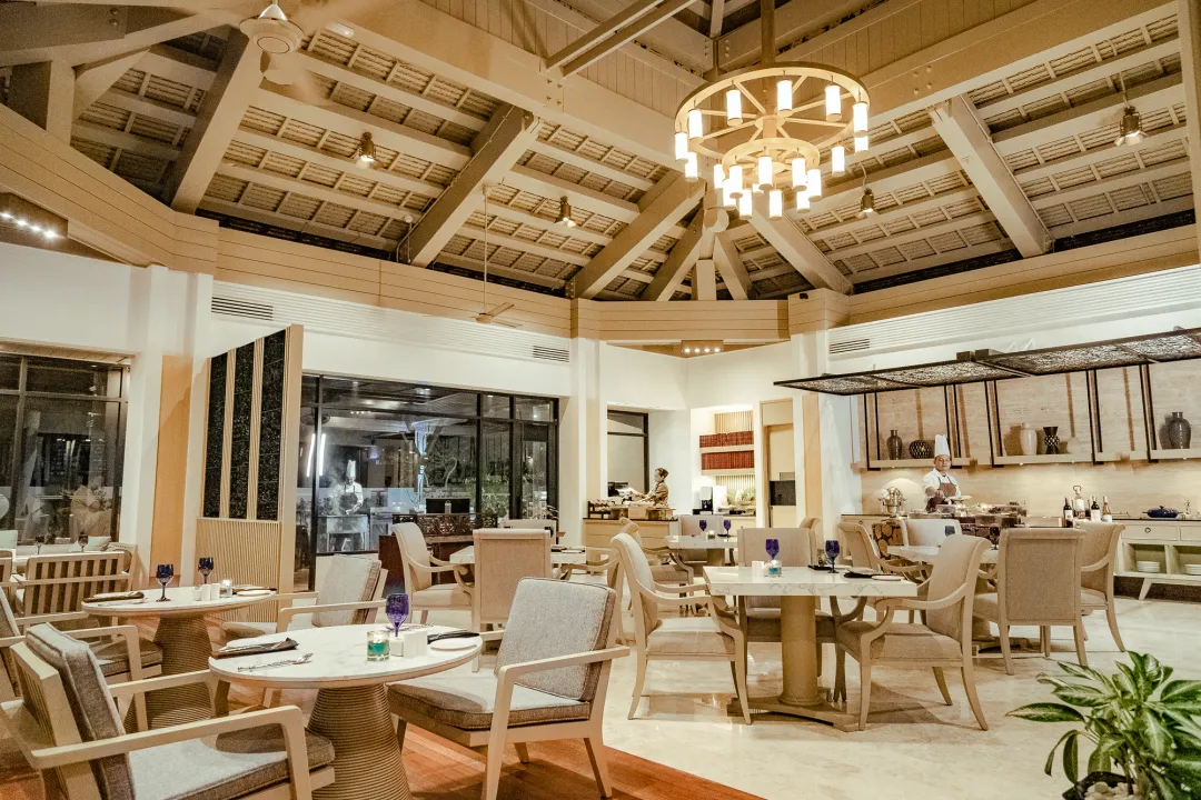 Pelangi Beach Resort - The Club Restaurant