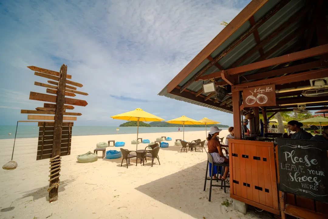 Pelangi Beach Resort - Kelapa Bar - Detail