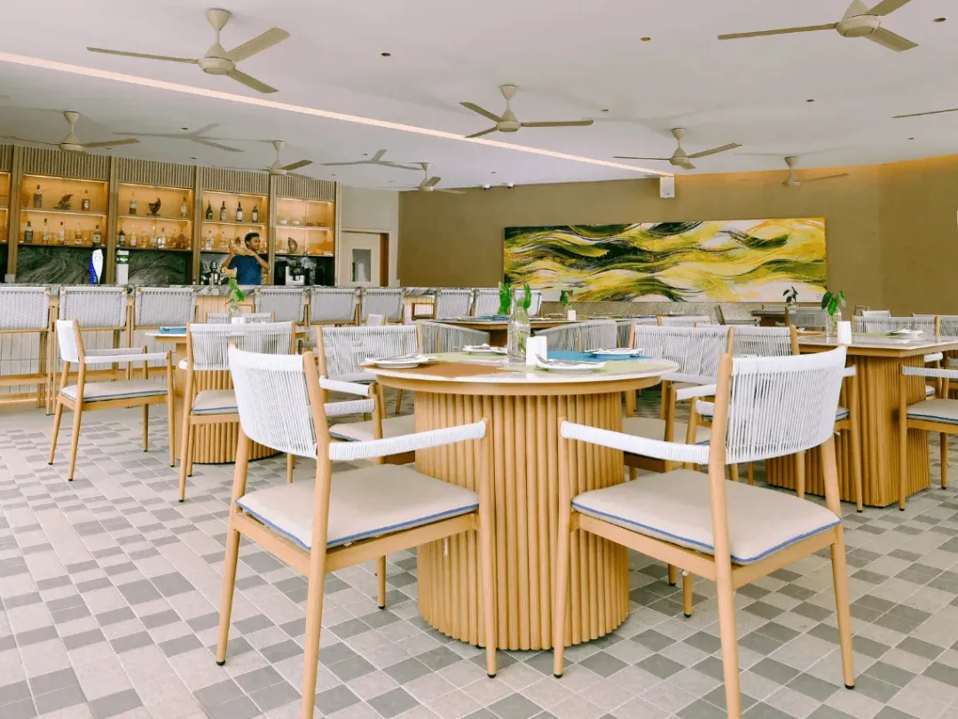 Pelangi-Beach-Resort-and-Spa-Horizon-Cafe