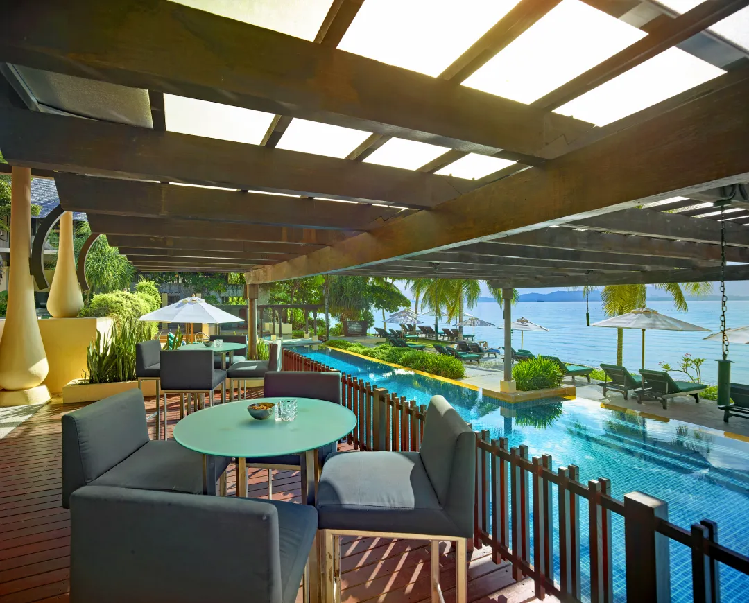 Pool Bar with Lounge