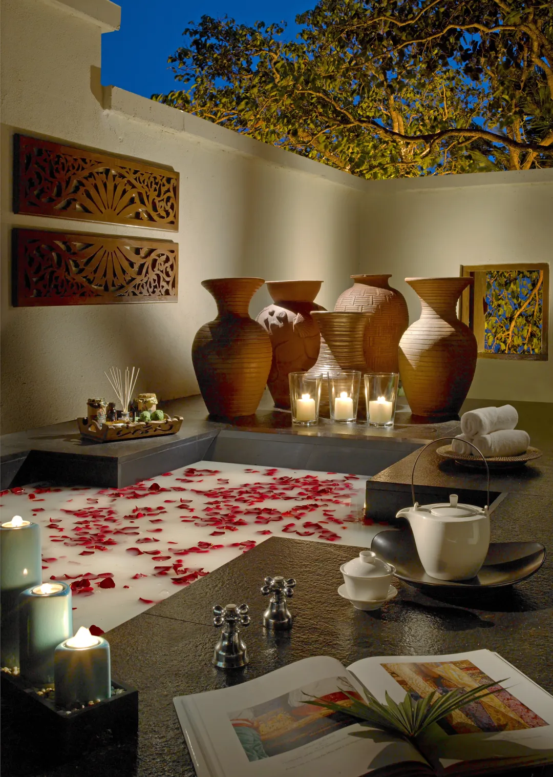 Anjung Room - Outdoor Bath