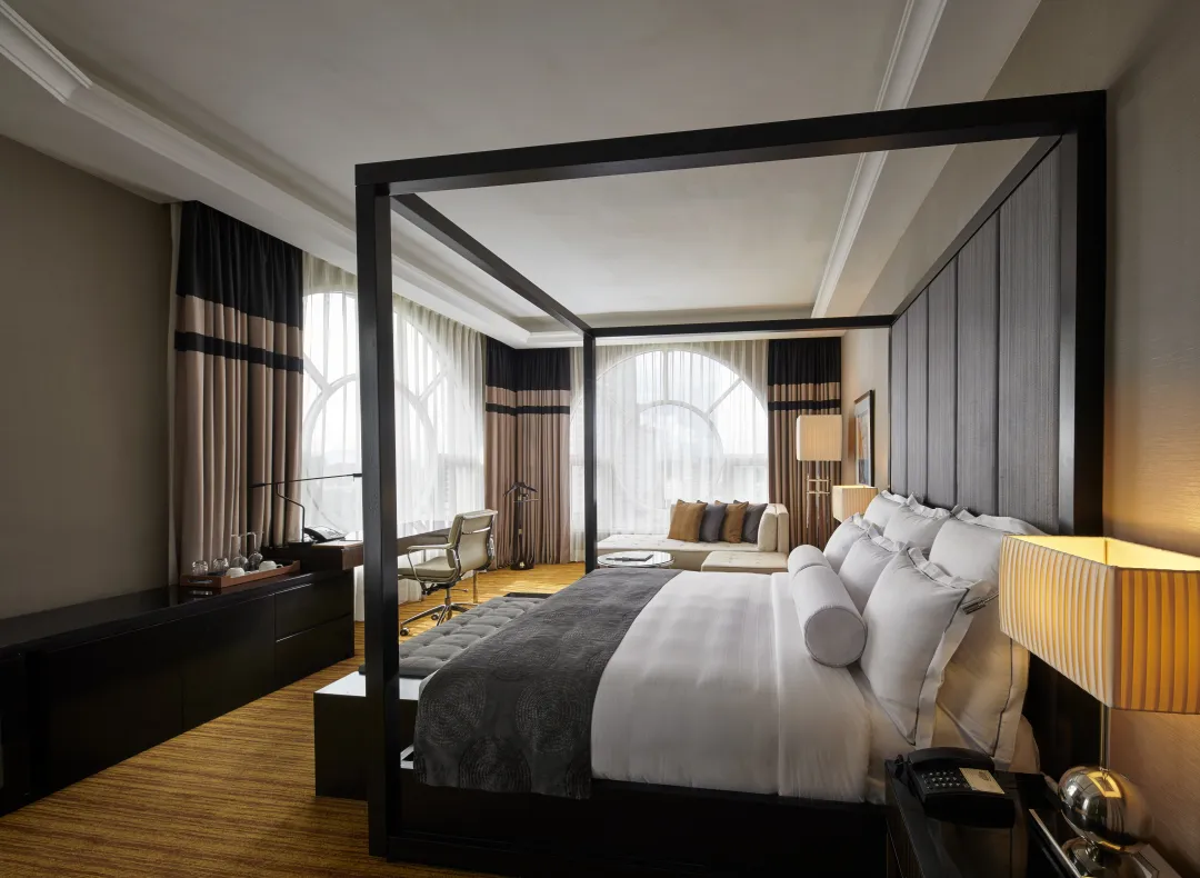 Deluxe Room - Bedroom