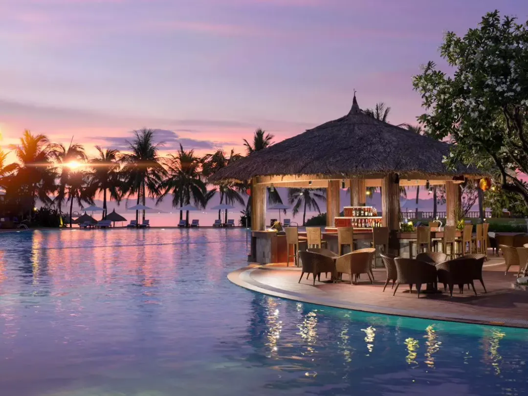 Pool Bar