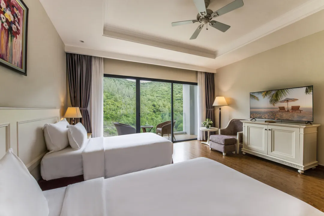 Deluxe Twin Bed - Bedroom