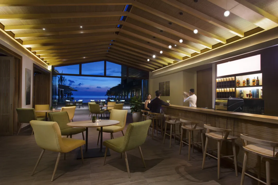 Dusit Princess Moonrise - Lobby Bar At Night