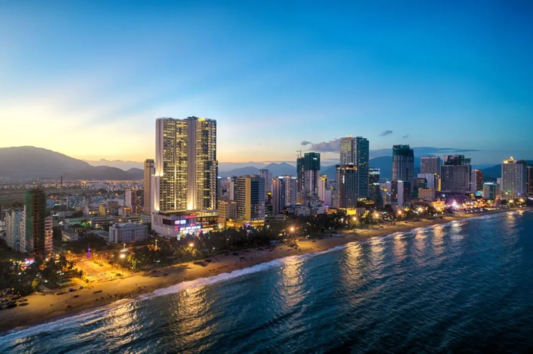 Vinpearl Beachfront Nha Trang - Hotel Aerial View