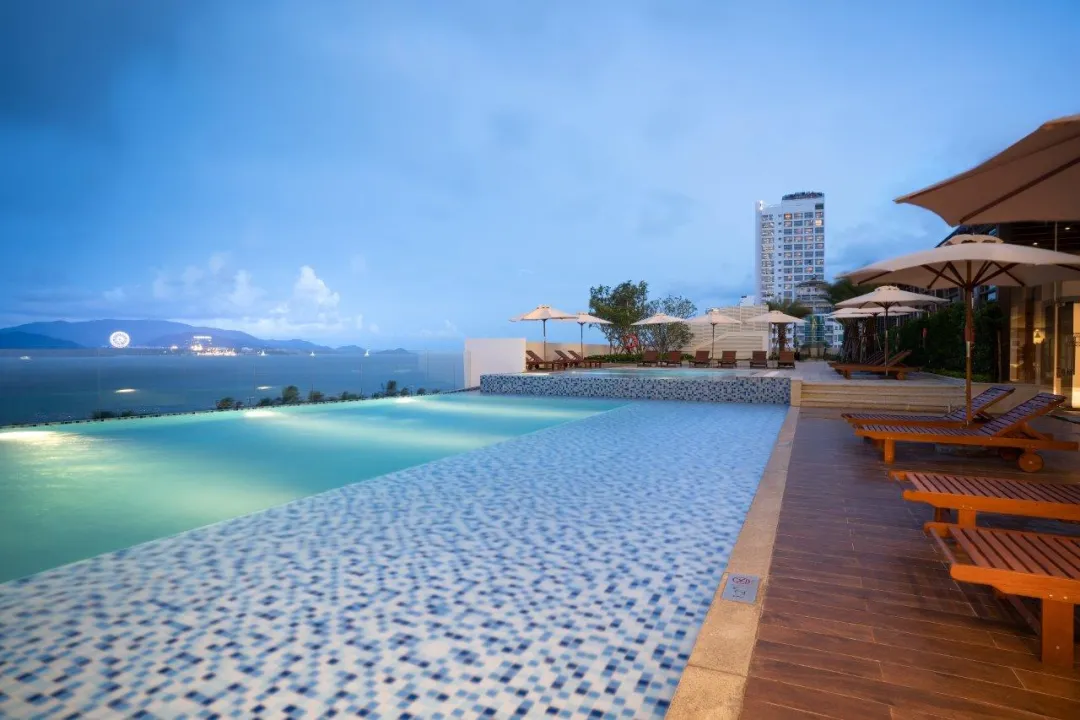 Vinpearl Beachfront Nha Trang - Pool