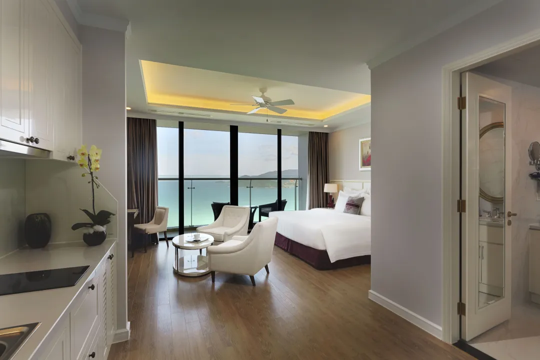 Studio Ocean View Double Beds - Bedroom with View