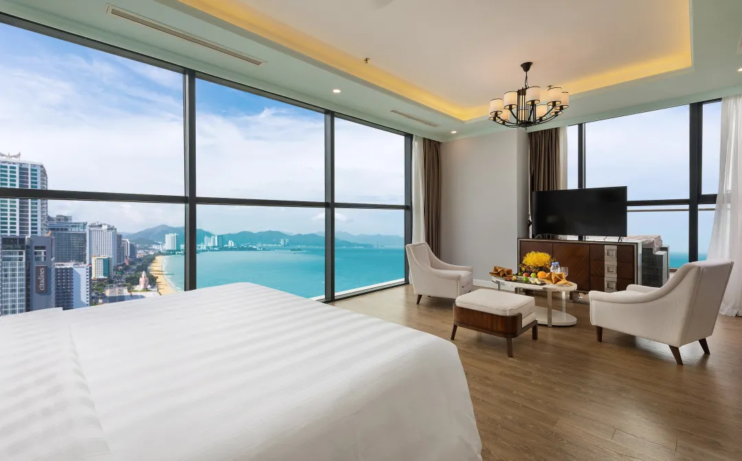 Grand Studio Ocean View - Bedroom with Seaview