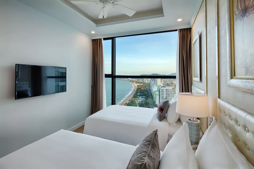 Two Bedroom Apartment Ocean View - Twin Bed with Sea View