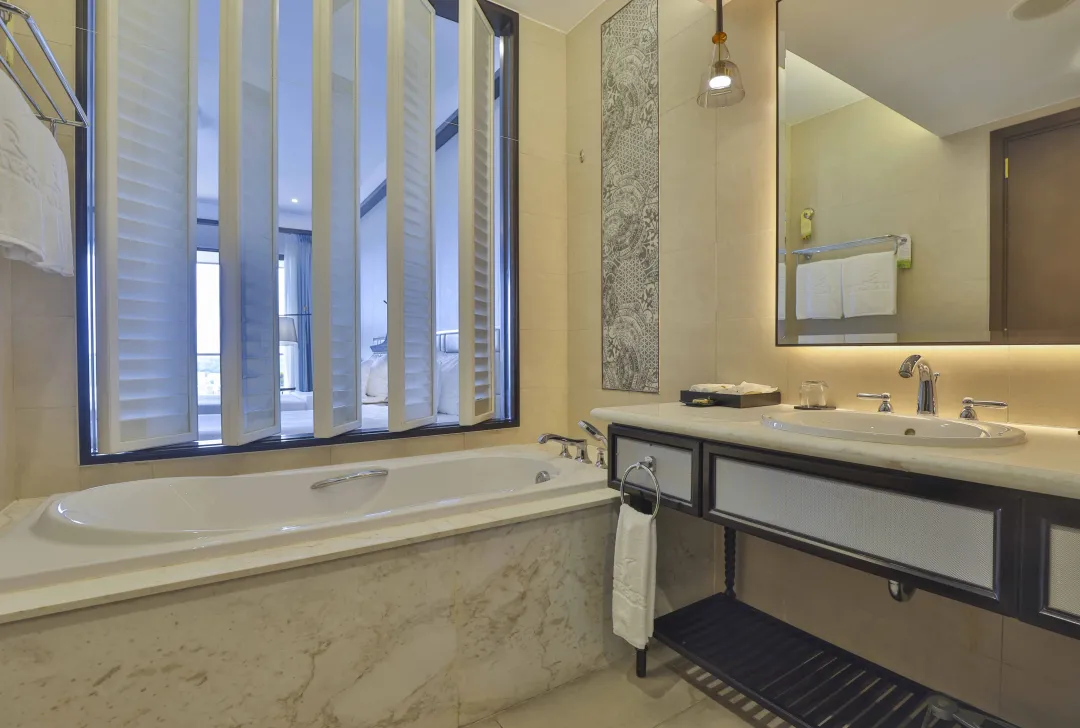 Deluxe Twin Beds - Bathroom