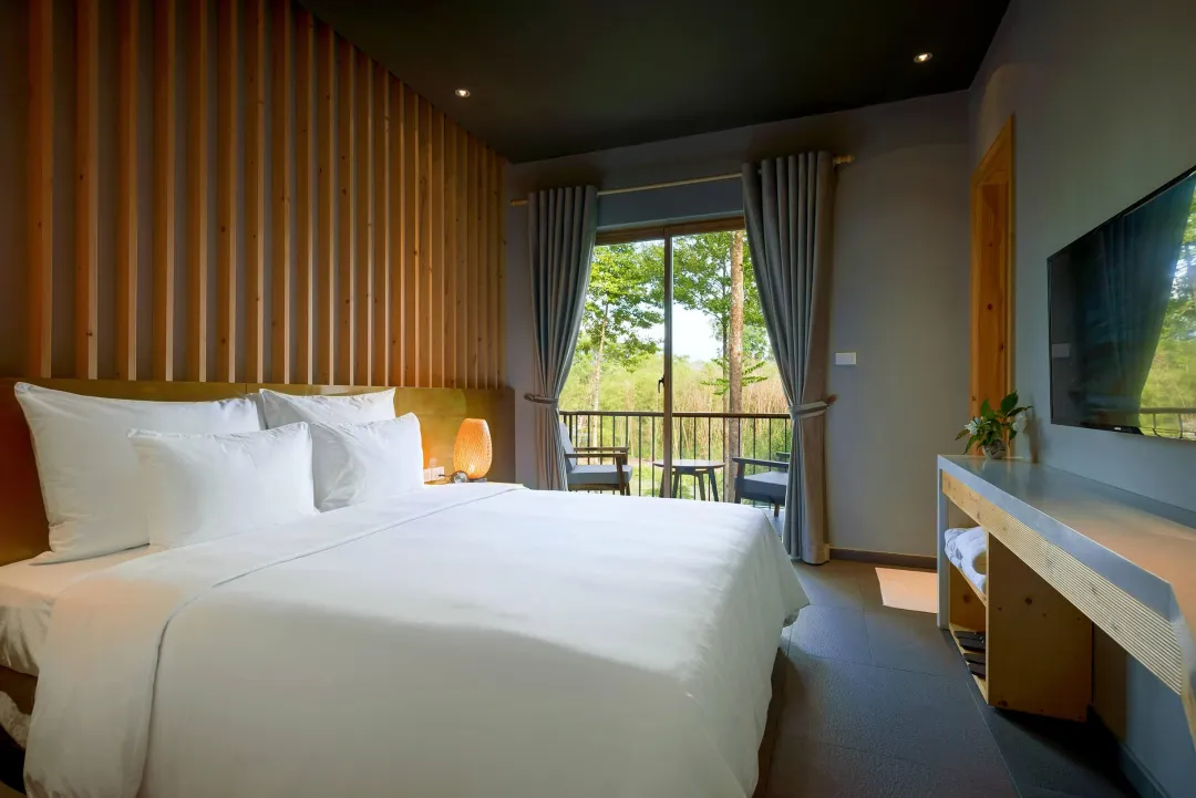Deluxe Room - Bedroom