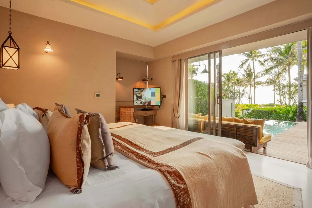 Beach Pool Villa - Bedroom with View