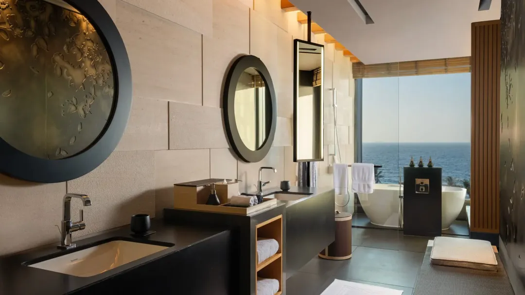 Serenity Oceanview Guestroom - Bathroom