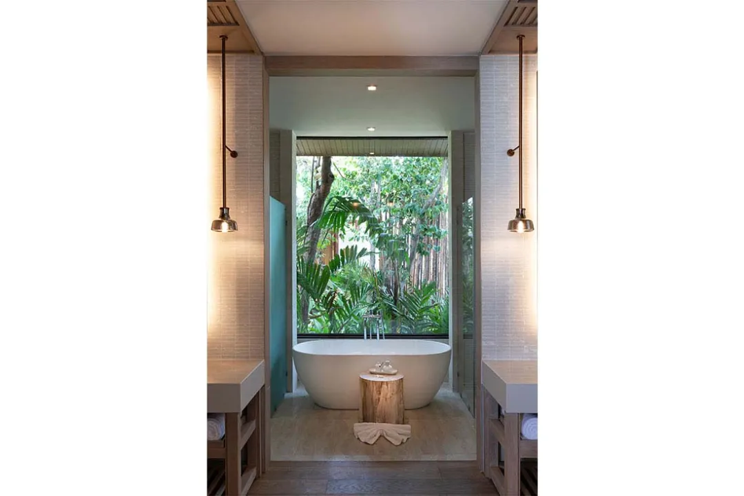 Beachfront Pool Villa - Bathroom