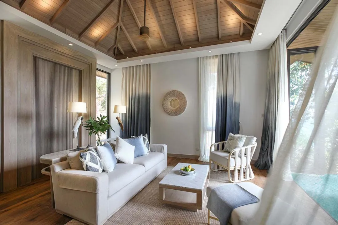 Beachfront Pool Villa - Living Room