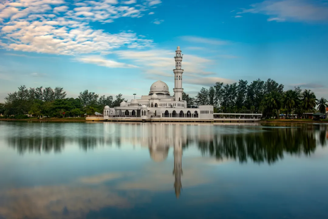Kuala Terengganu White Mosque