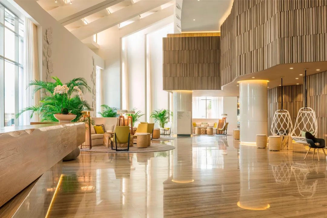 Le Royal Meridien Beach Resort - Lobby Lounge