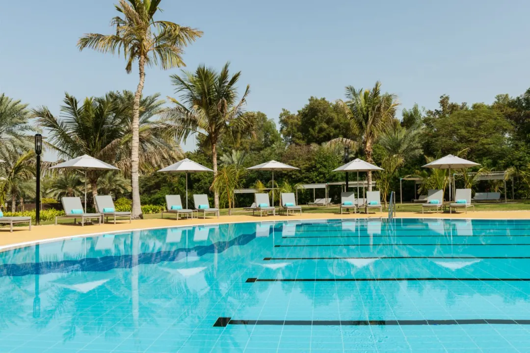 Le Royal Meridien Beach Resort - Low Pool