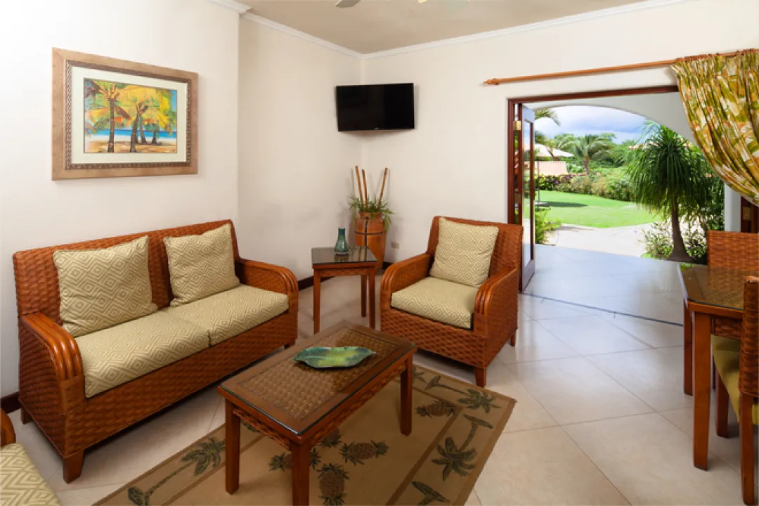 Garden View Suite - Living Room