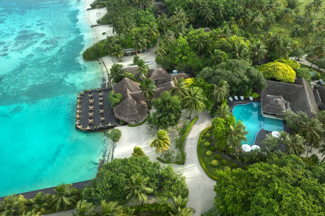 Hudhuranfushi -  Pool Aerial View