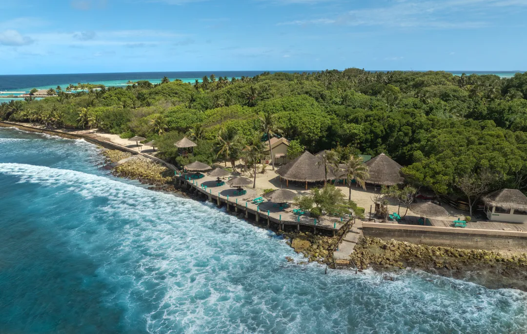 Hudhuranfushi - Lohis Wave Aerial View