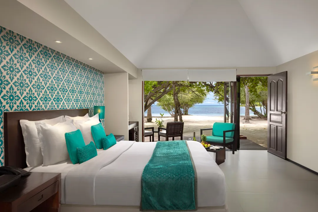 Hudhuranfushi - Deluxe Beach Villa - Beach View