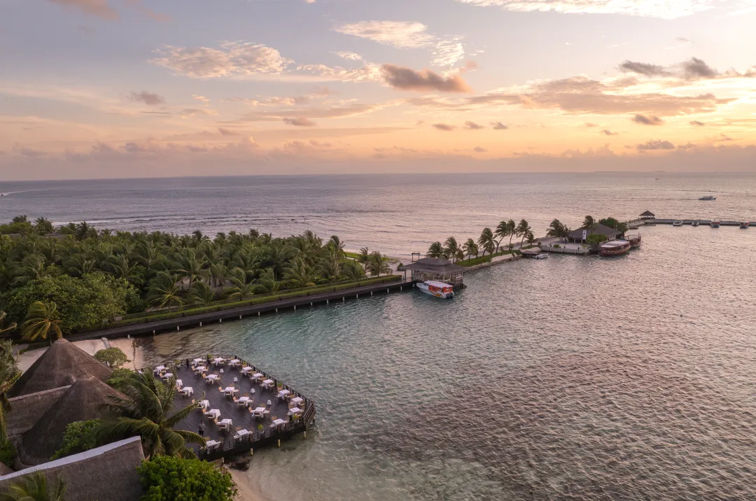 Hudhuranfushi - Sunset Restaurant -