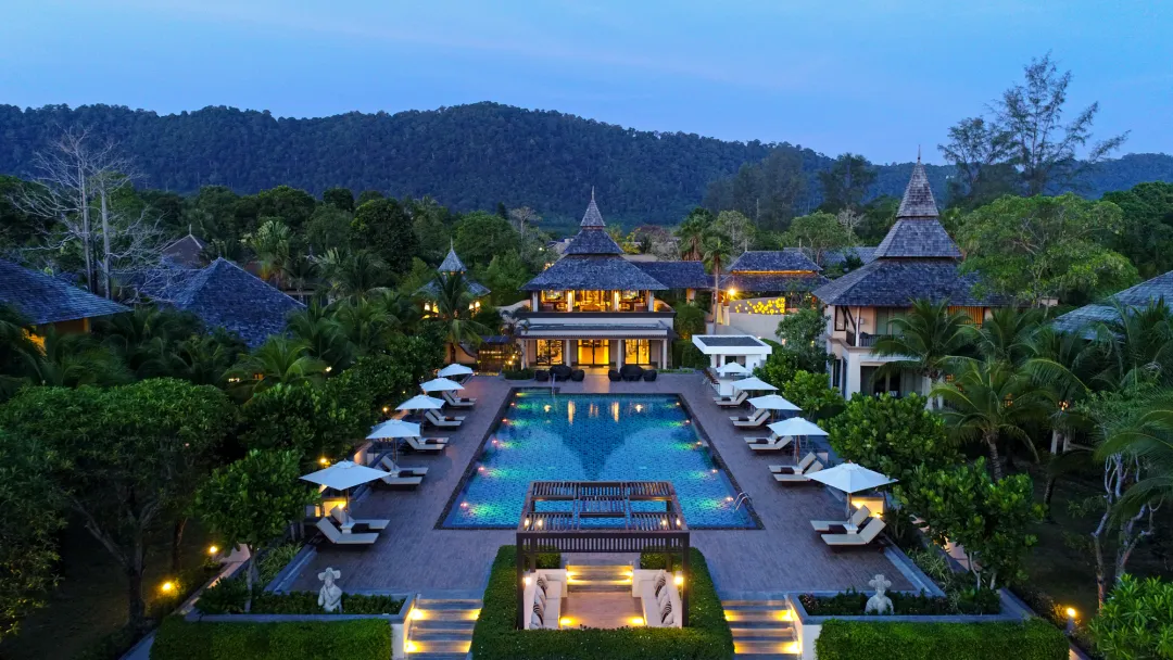 Layana Resort and Spa - Exterior Night Time