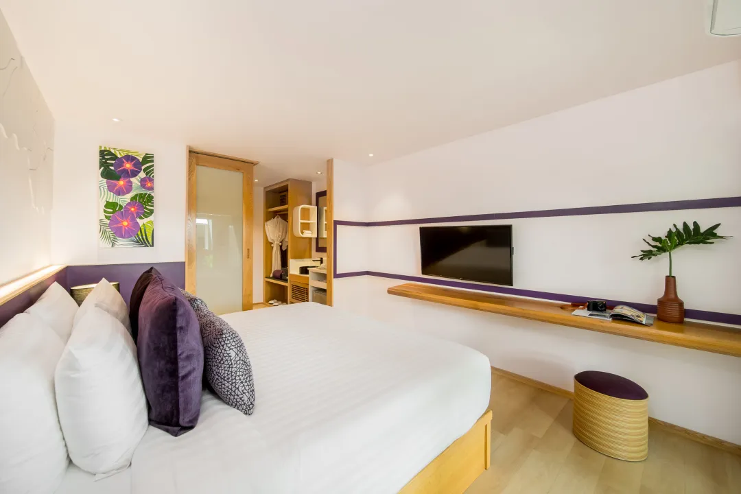 Deluxe Room - King Bed