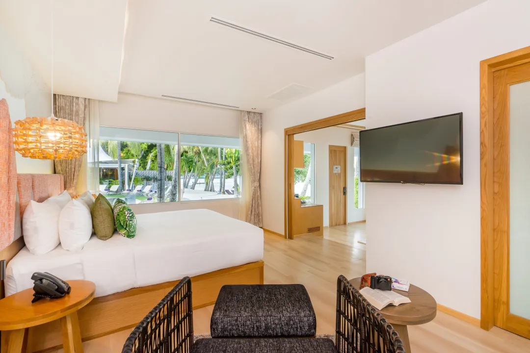 Beachfront Pool Villa - Bedroom with View
