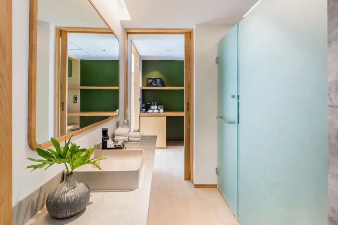Seaview Suite - Bathroom