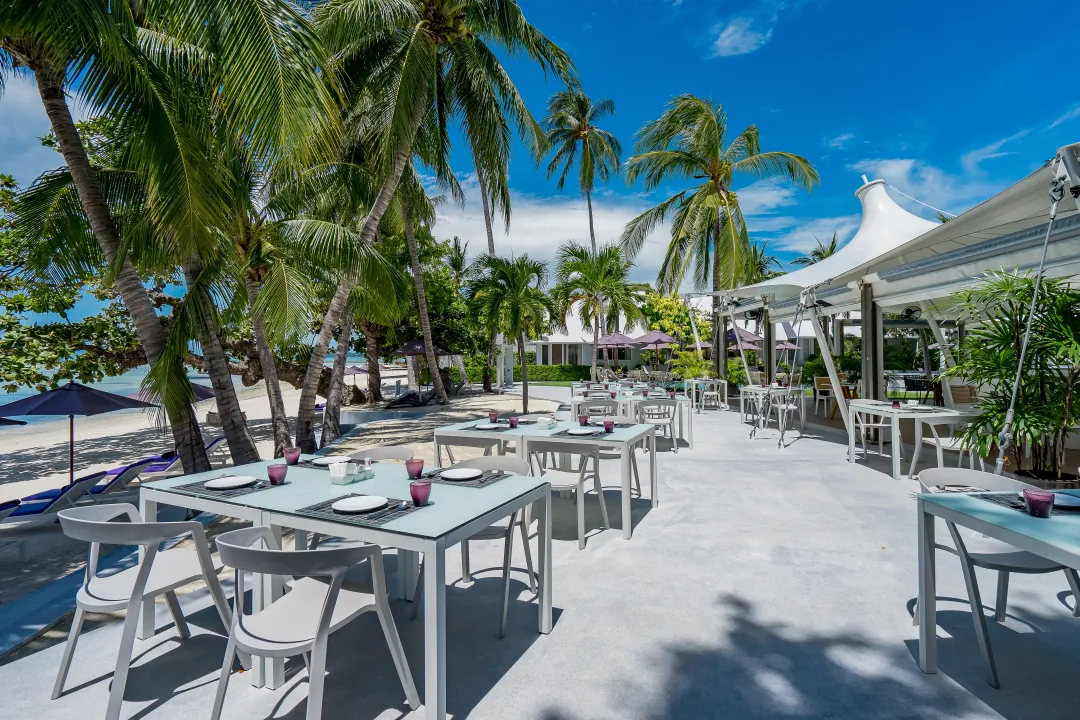 Lago Bar and Restaurant