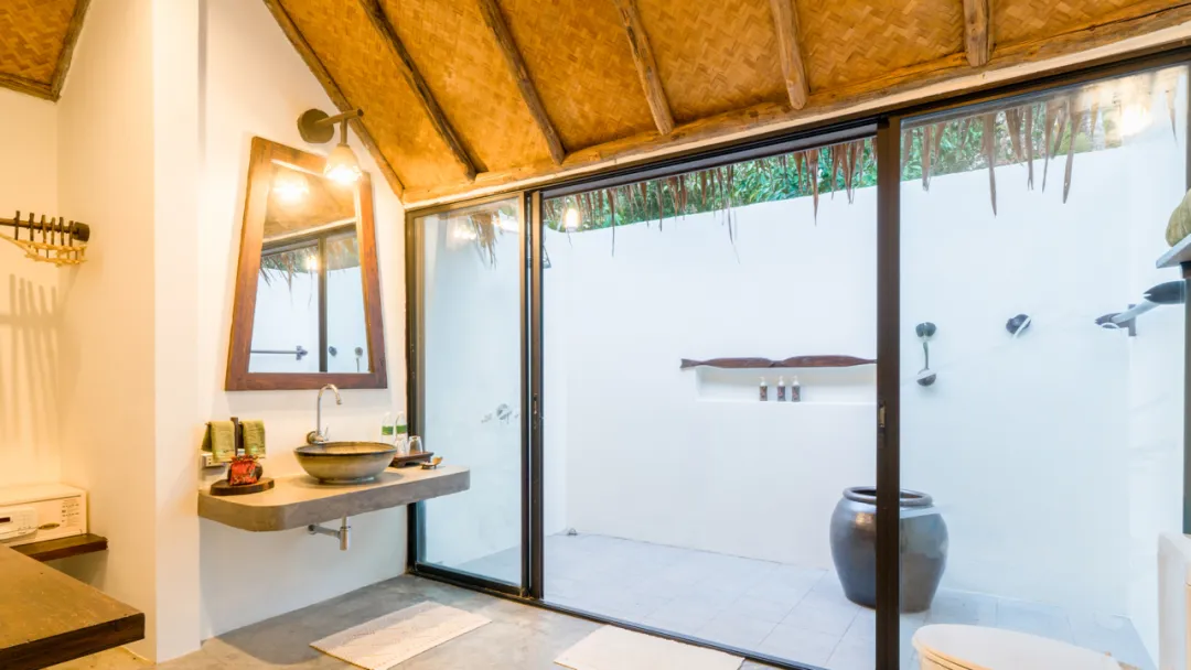 Deluxe Villa - Bathroom