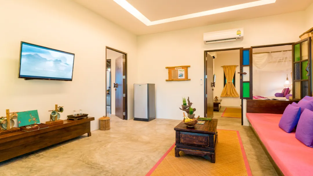Two Bedrooms Family Villa - Living Room
